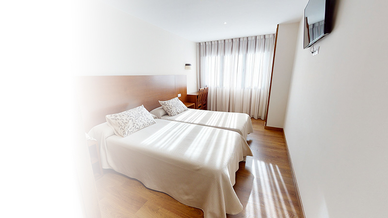PORTOMIÑO, hoteles y alojamientos en Portomarín